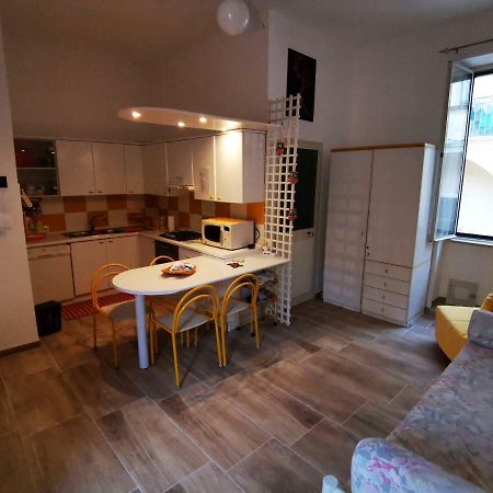 Medieval Flat Apartment Гаета Екстериор снимка