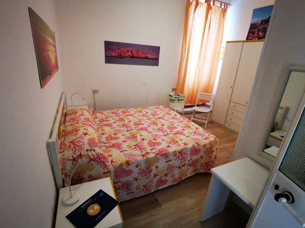 Medieval Flat Apartment Гаета Екстериор снимка